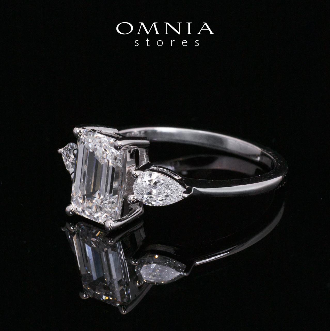 Aysha Lab Grown IGI Certifited Emerald Cut D VS1 White Ring High Quality 925 Silver 1.60ct - OMNIASTORES UAE
