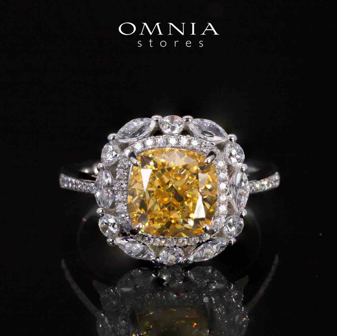Teresa Yellow and White Ring With High Quality Simulated Diamonds in 925 Silver - OMNIASTORES UAE