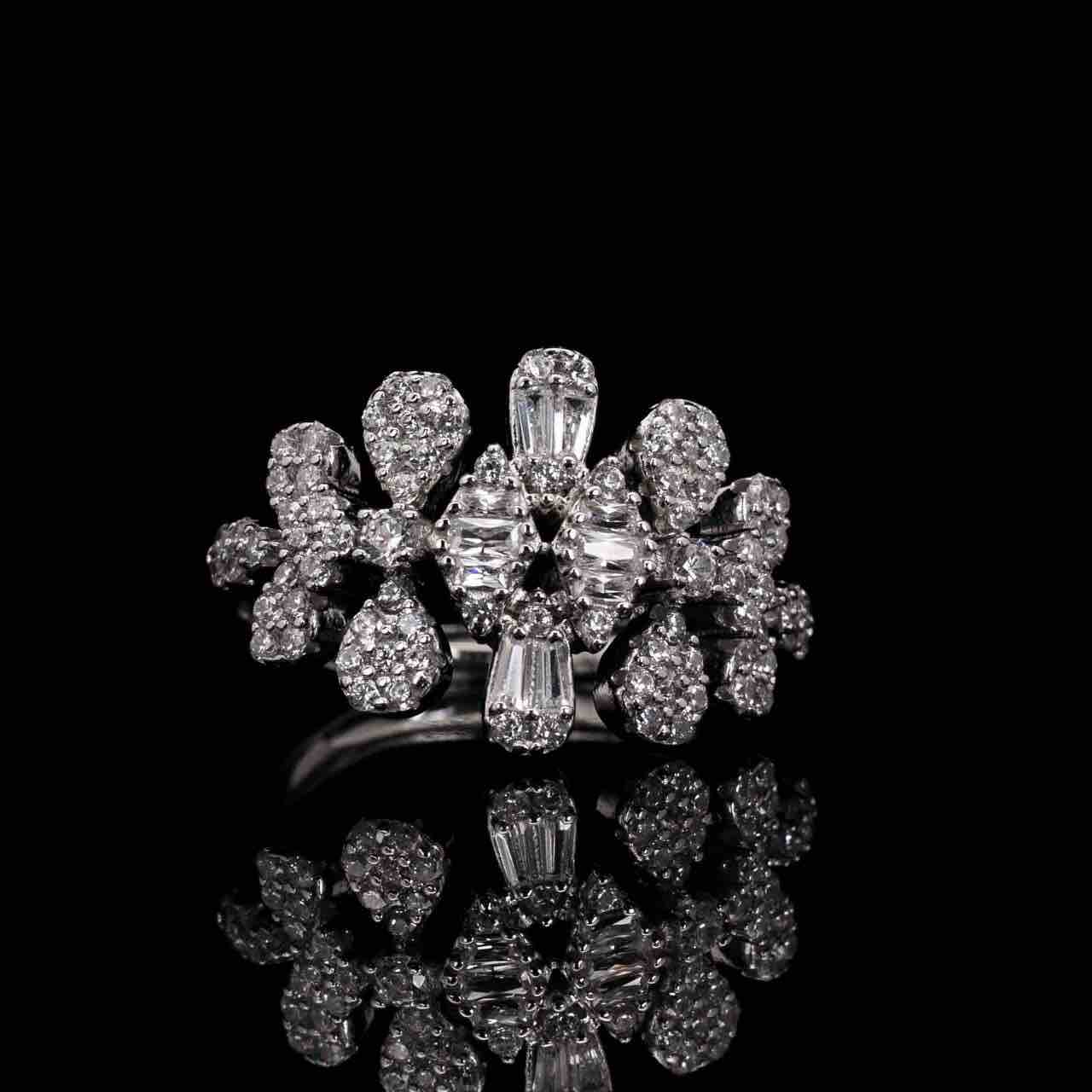 Laurel White Bridal Full Set in 925 Silver High Quality Simulated Diamonds