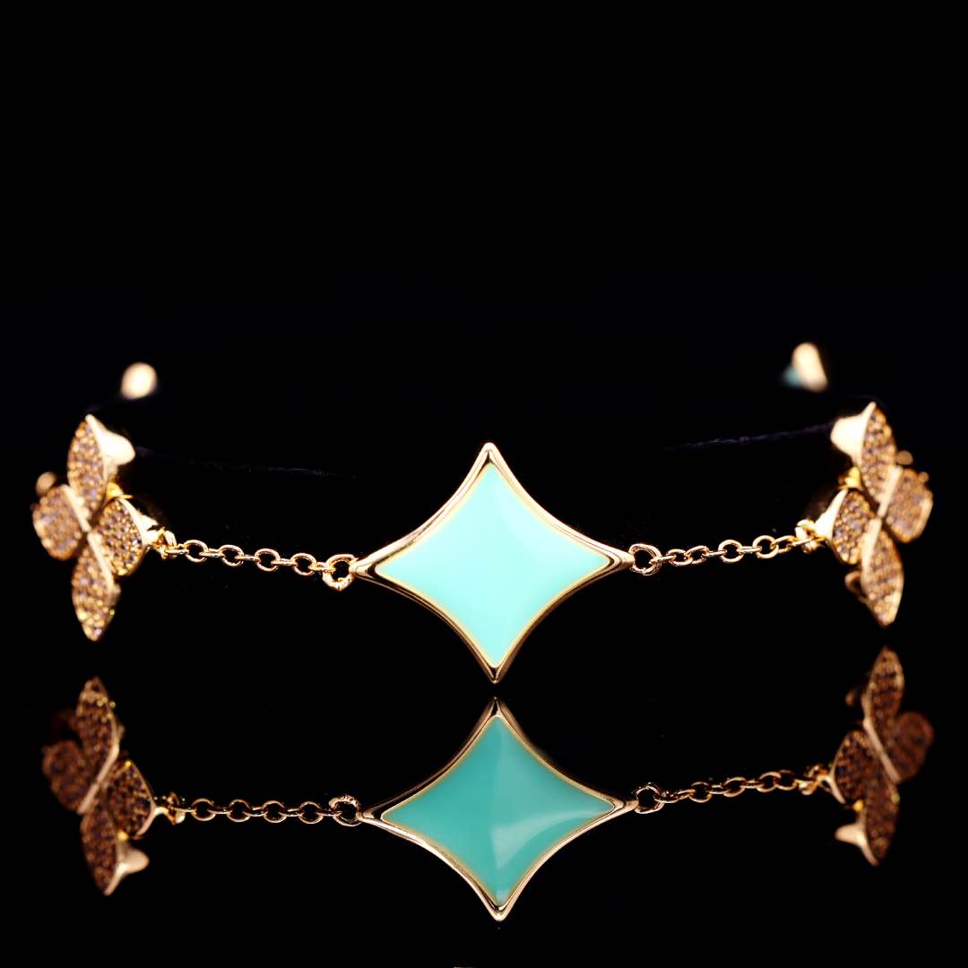 Omnia Golden Clove Turquoise Choker Full Set with High-Quality Simulated Diamonds Gold Plated
