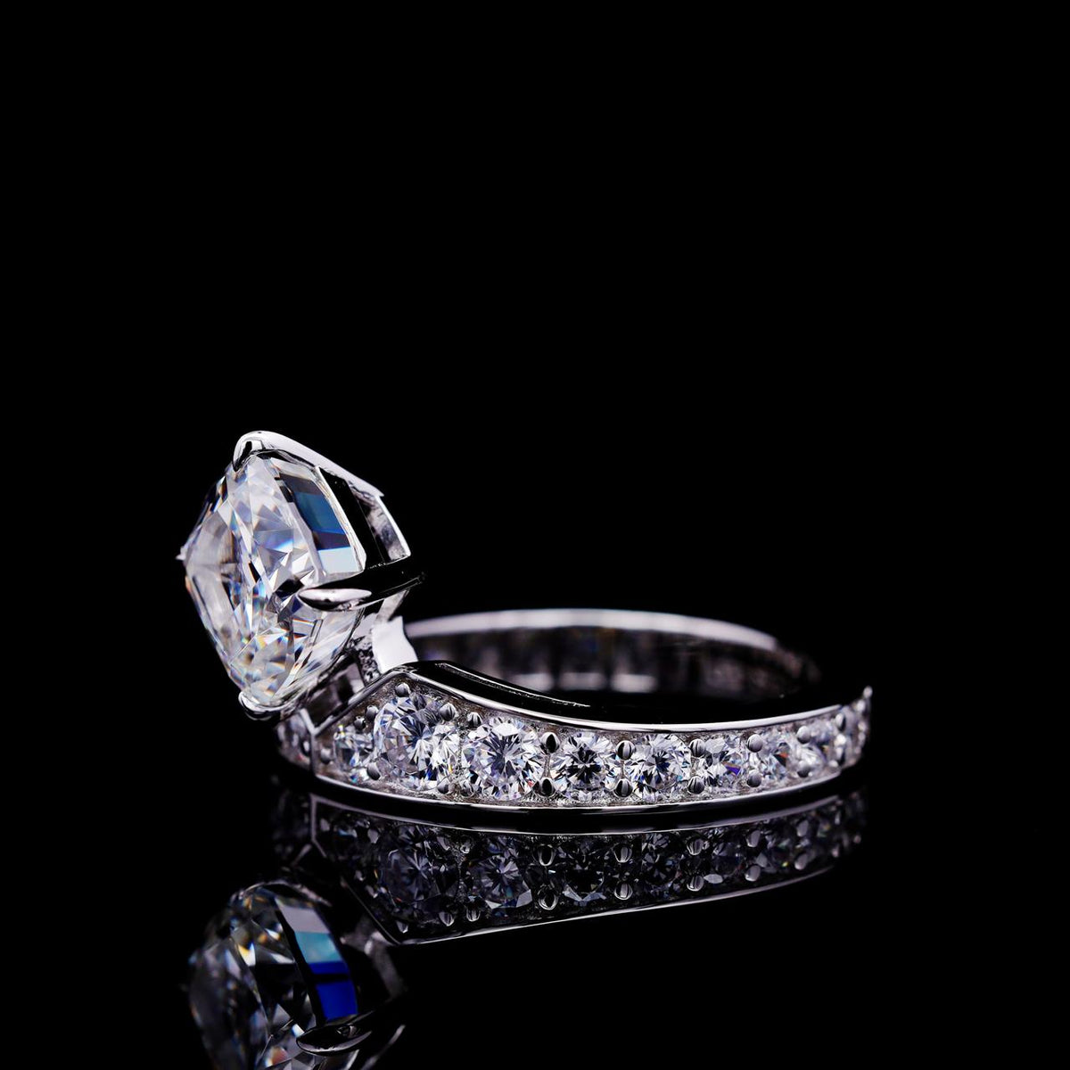 Hanadi Ring with Certificate | High-Quality Simulated Diamonds in 925 Sterling Silver left