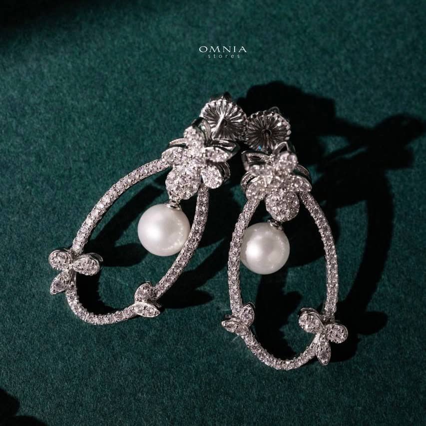 Omnia Elif Fresh Real Water Pearl Earrings in 92.5 Silver High Quality Simulated diamonds - OMNIASTORES UAE