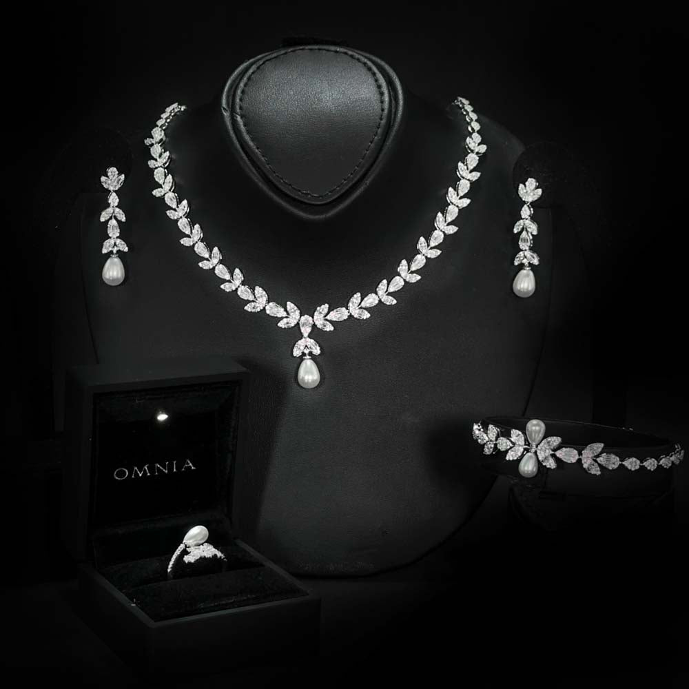 Omnia Shamsa Pearl Bridal Full Set in 925 Silver with High-Quality White Zircon Stones - OMNIASTORES UAE