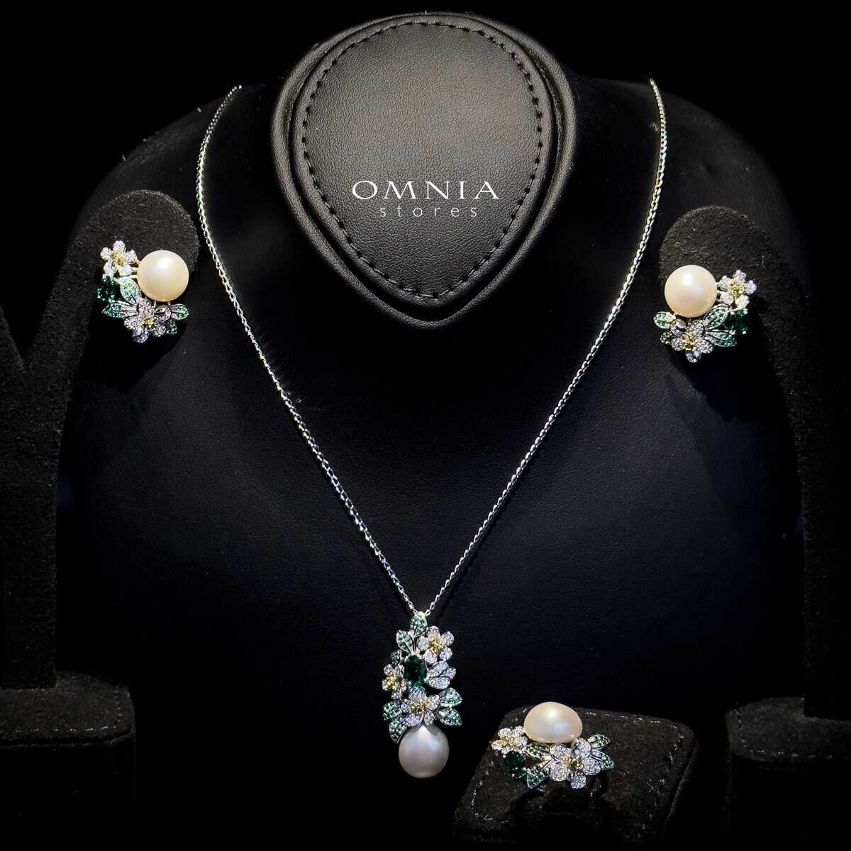 Omnia Micaela Freshwater Pearl with High-Quality Simulated Diamonds in 925 Silver - OMNIASTORES UAE