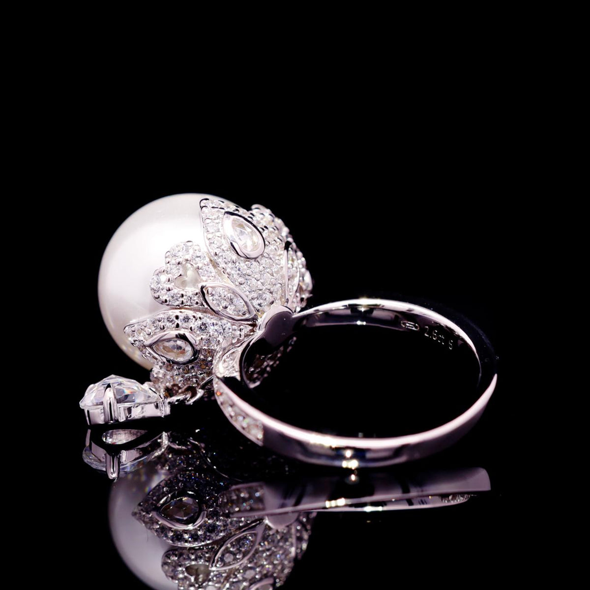 Intisar Pearl Ring with Certificate | High-Quality Simulated Diamonds in 925 Sterling Silver back