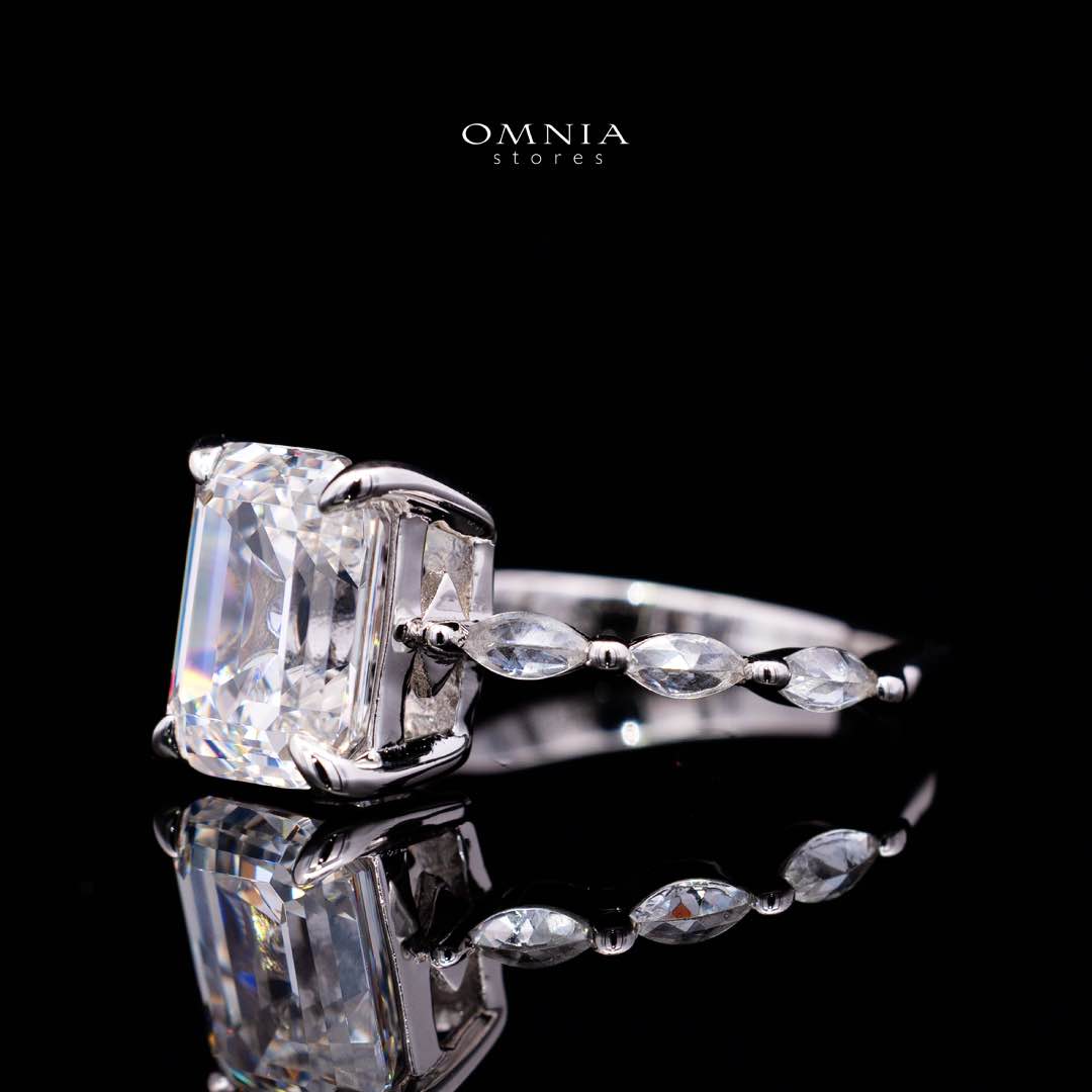Omnia Azka White Silver Ring In 925 Silver High Quality Certified Lab Crafted Stones 7.8Ct