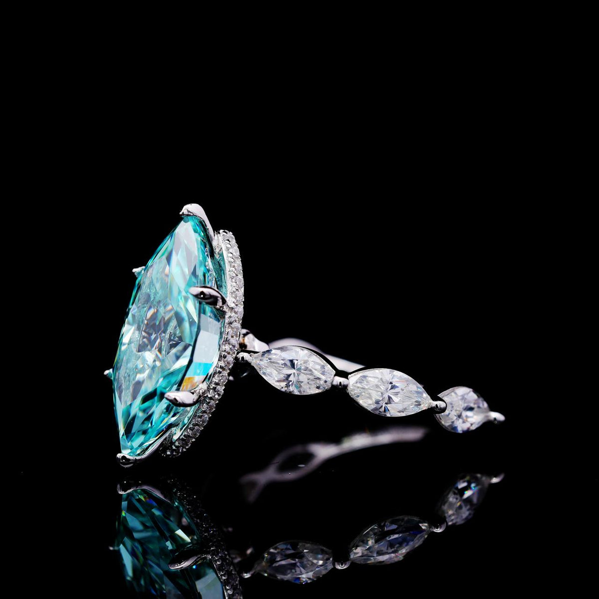 Malena_Turquoise_Ring_with_Certificate_High-Quality_Simulated_Diamonds_in_925_Sterling_Silver left