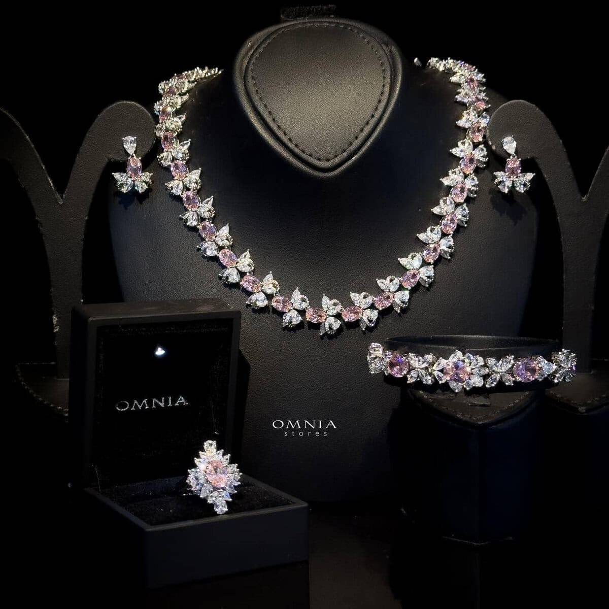 Omnia Muna Pink Bridal Full Set High Quality Simulated Diamonds - OMNIASTORES UAE
