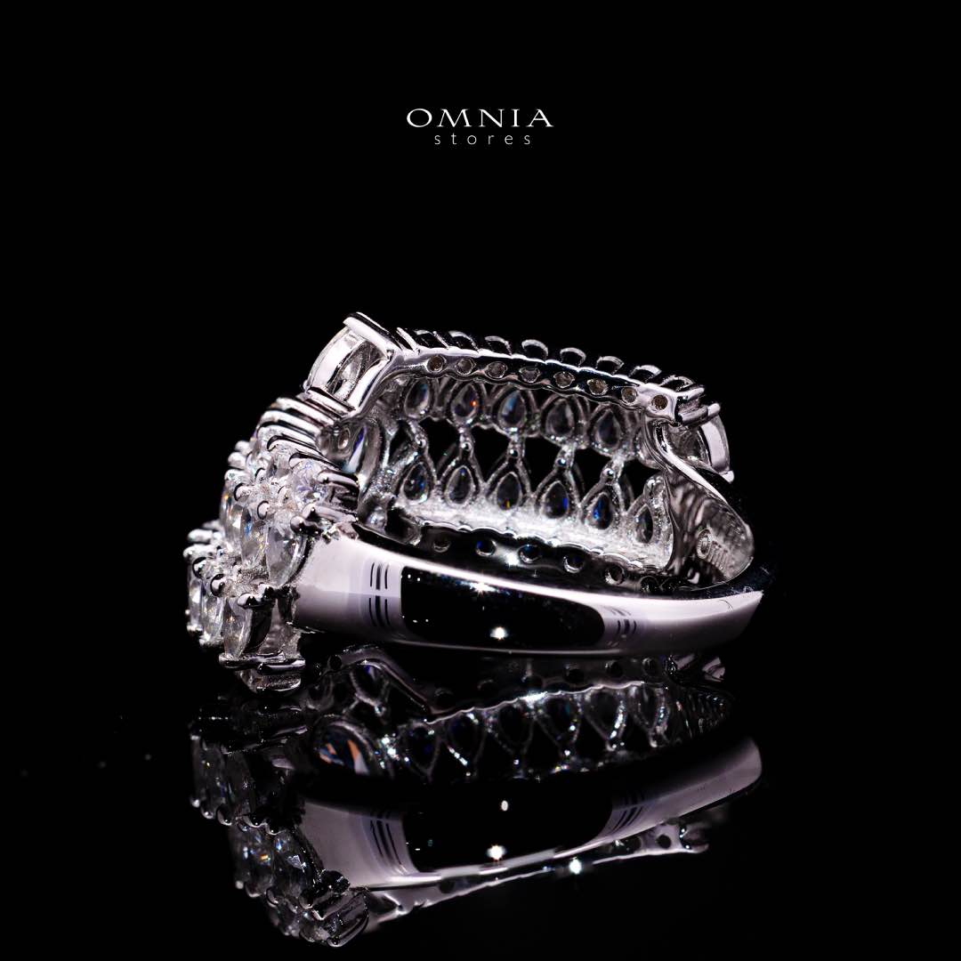 Omnia Rasha White Ring With High Quality Simulated Diamonds In 925 Silver