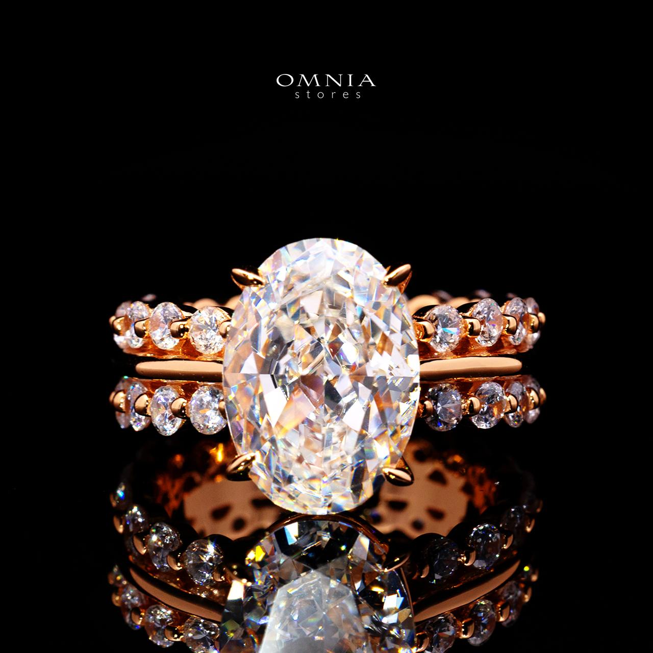 Carlotta Gold Ring with Certificate | High-Quality Premium Simulated Diamonds in 925 Sterling Silver