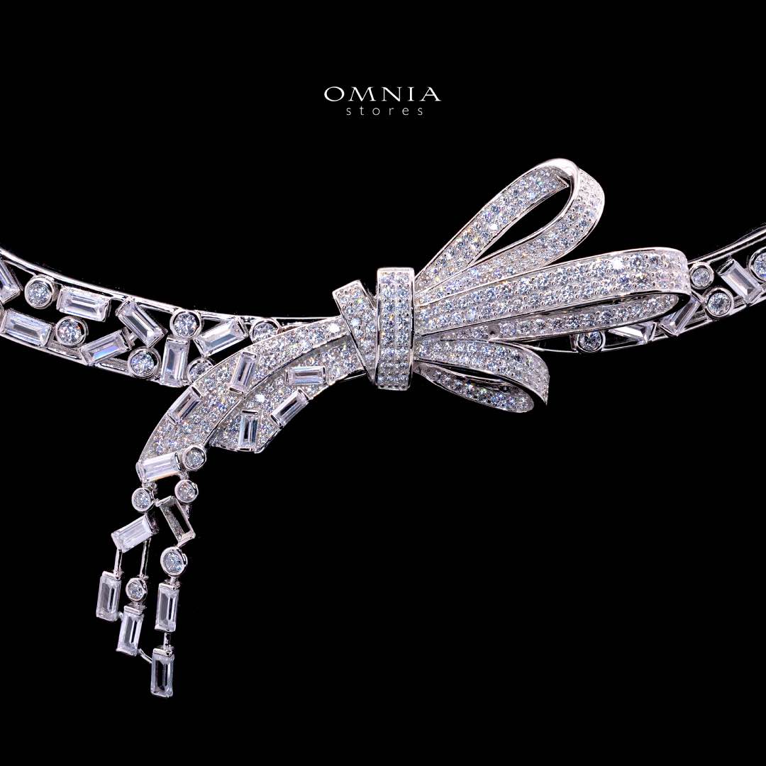 Omnia Celeste Bow Necklace in 925 Silver with High-Quality Simulated Diamonds and Elegant Geometric Detailing