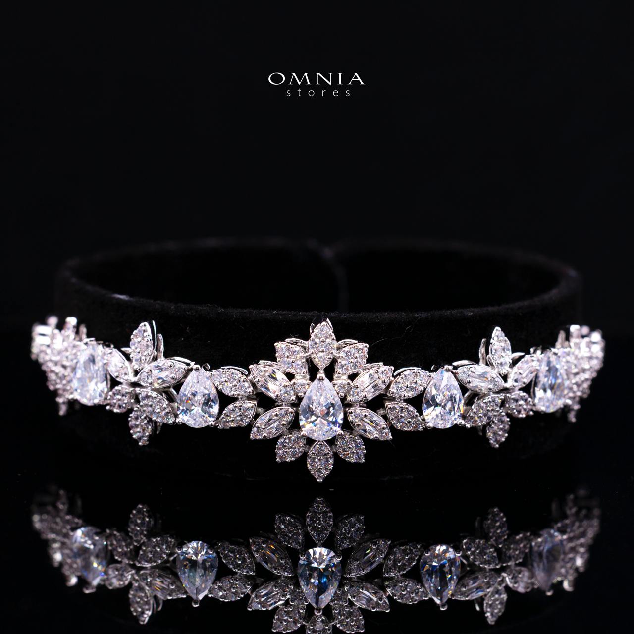 Aylara White Luxury Bridal Full Jewelry Set with High-Quality Premium Simulated Diamonds