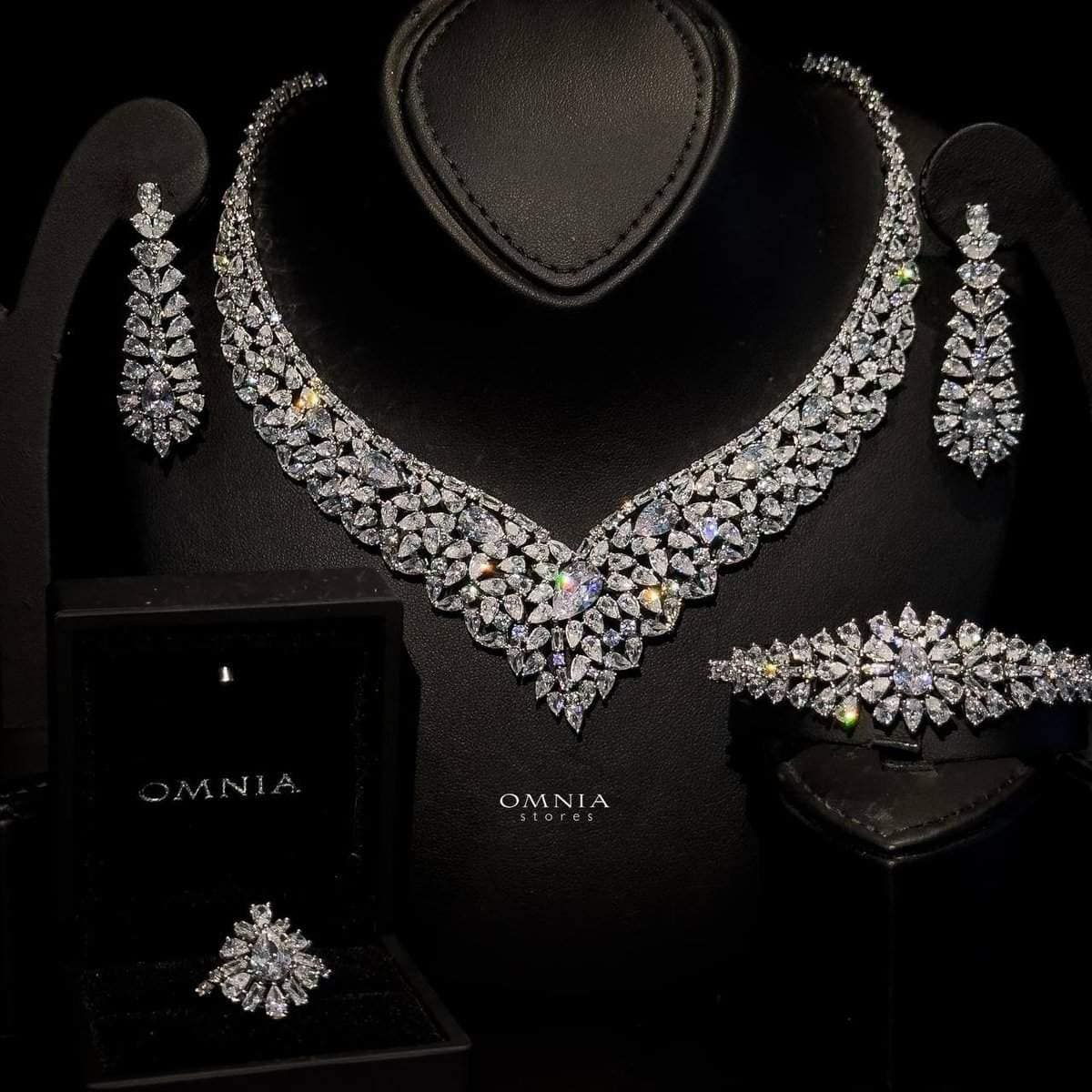 Omnia Patricia White - OMNIASTORES UAE
