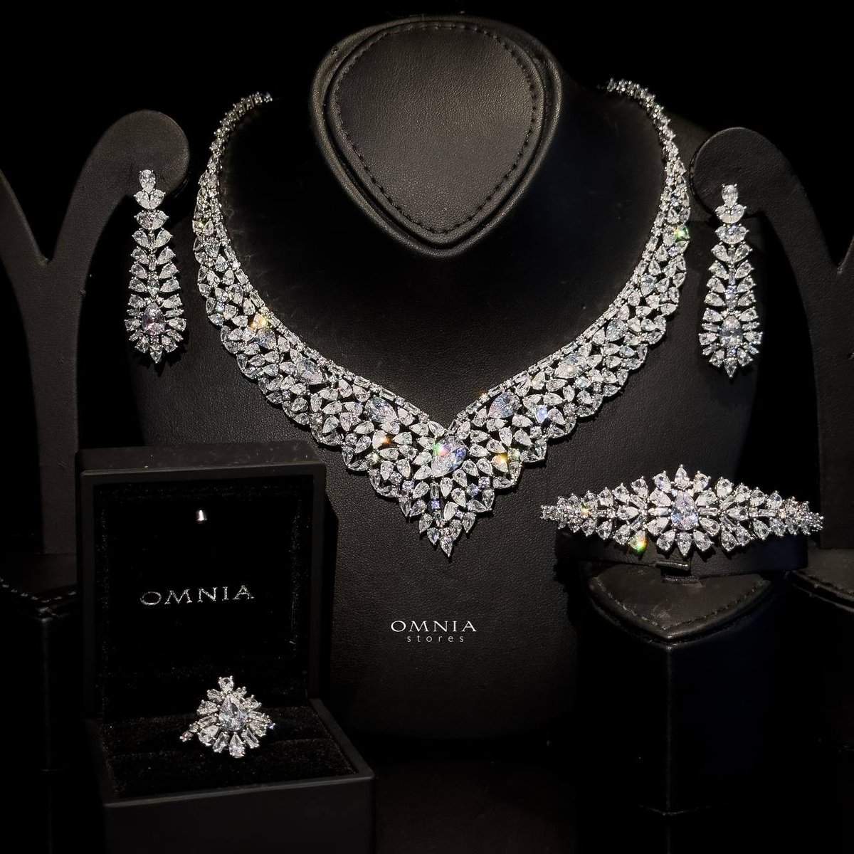 Omnia Patricia White - OMNIASTORES UAE
