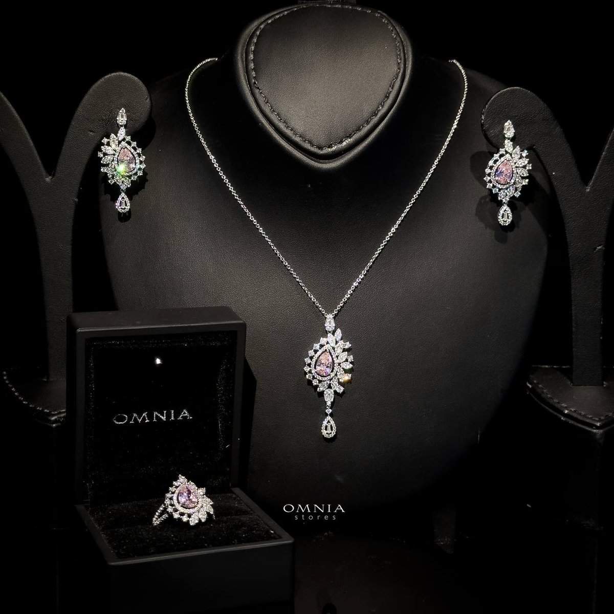 Omnia Sandra Pink Set Accessories in High Quality Zircon Stone Rhodium Plated - OMNIASTORES UAE