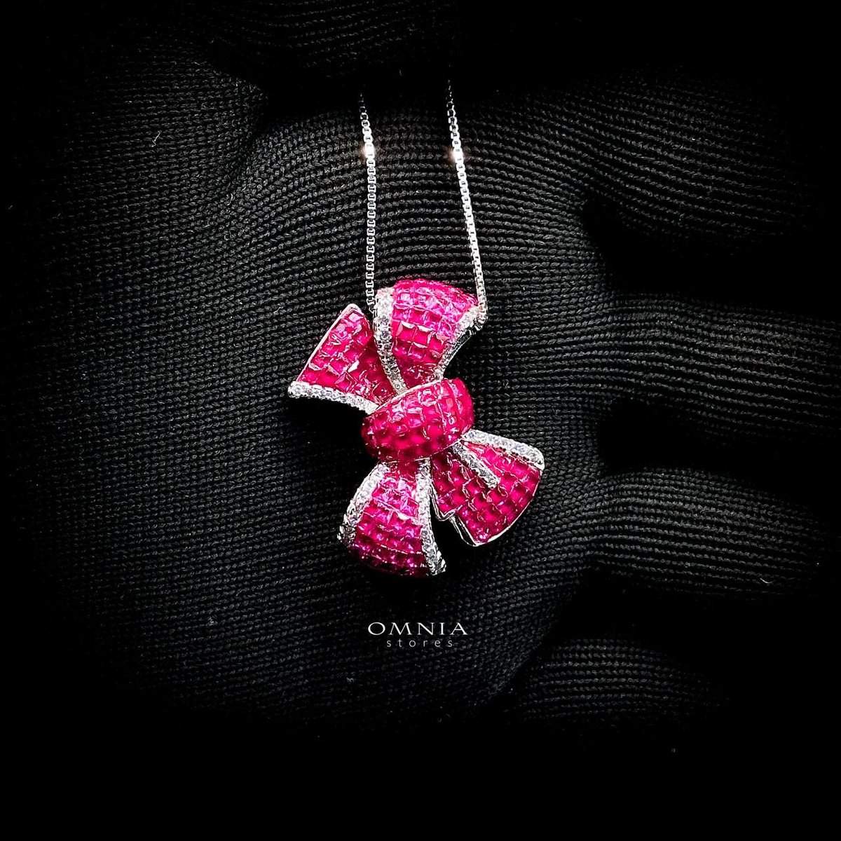 Omnia Meera Ribbon Necklace in 92.5 Silver High Quality Simulated diamonds - OMNIASTORES UAE