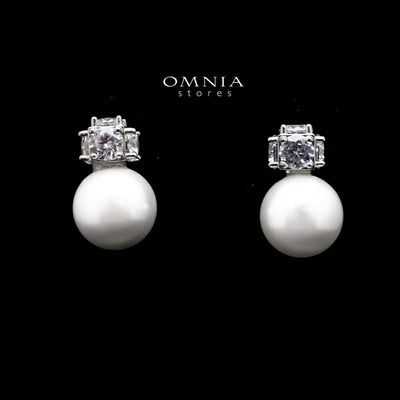 أقراط Omnia Belle المصنوعة من اللؤلؤ الأبيض من الفضة عيار 92.5 عالية الجودة ومرصعة بالألماس المحاكى