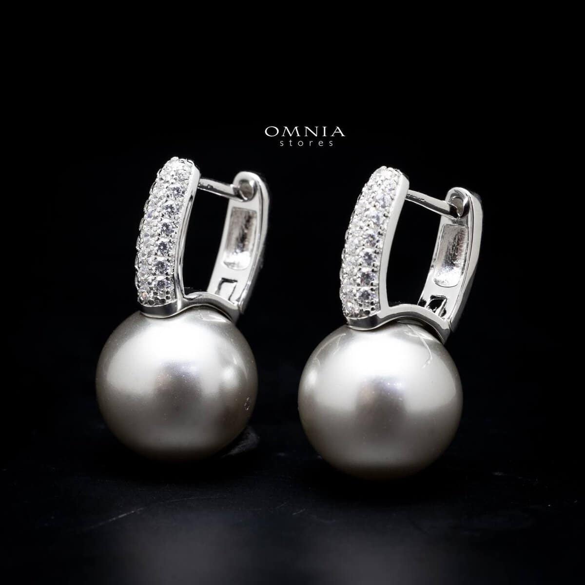 Omnia Nikki Silver Pearl Clip on Earrings In 92.5 Silver High Quality Simulated Diamonds - OMNIASTORES UAE