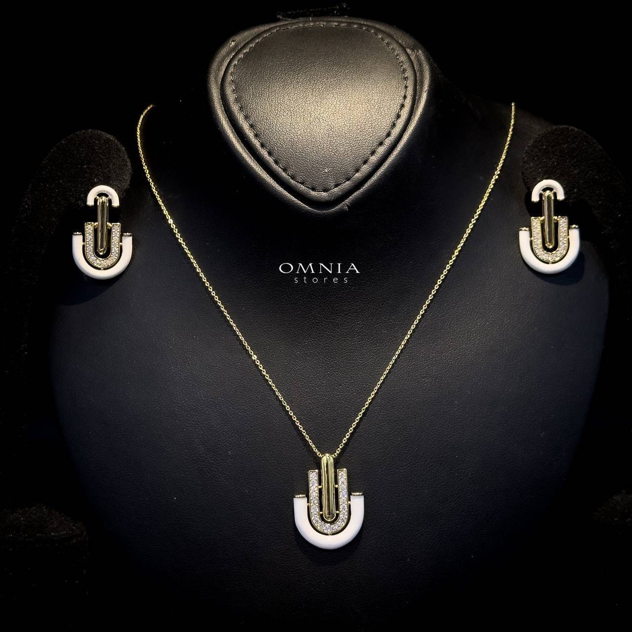 Omnia Andy White Set Accessories in High Quality Zircon Stone Rhodium Plated - OMNIASTORES UAE