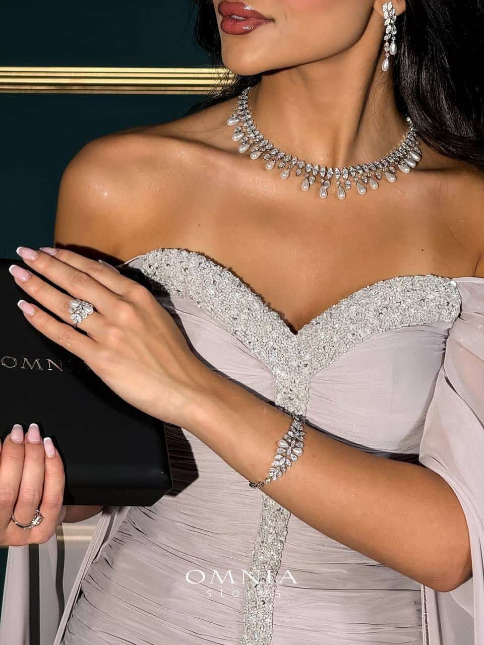 Omnia Nadah White Bridal Full Set in High Quality Zircon Stone Rhodium Plated - OMNIASTORES UAE