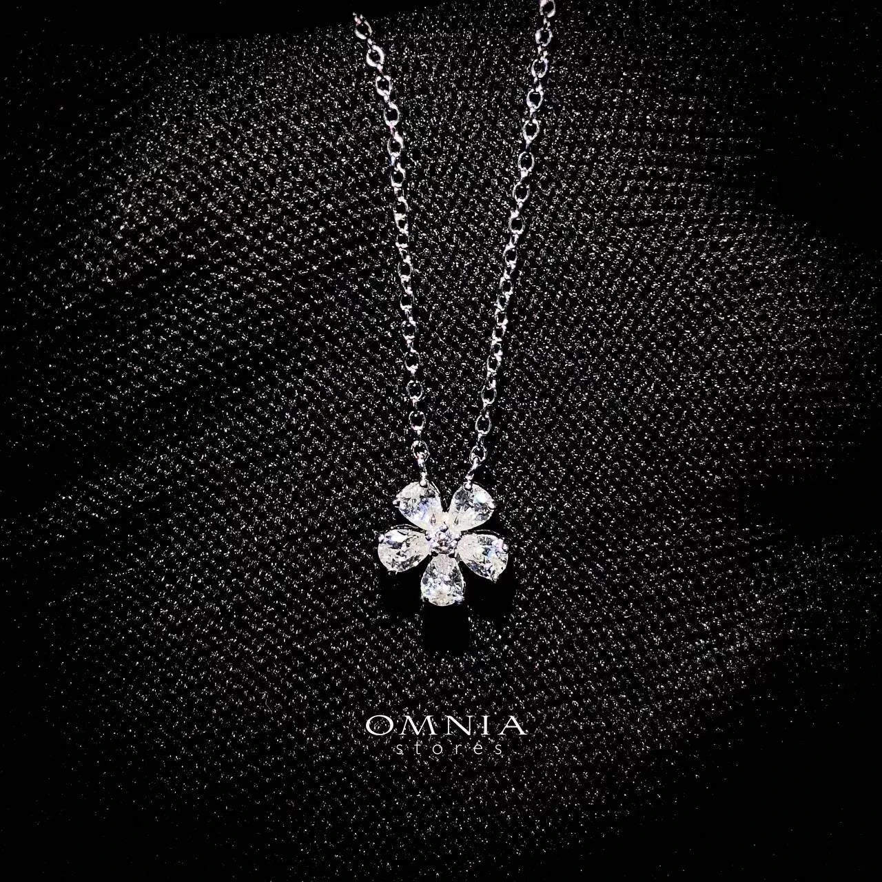 Omnia Classic white Flower Necklace In 92.5 Silver with High Quality Simulated Diamonds - OMNIASTORES UAE