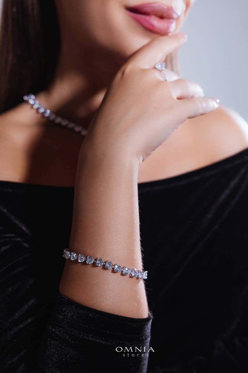 Omnia Shaden Heart-Shaped Tennis Necklace - Silver with Iced Cut Stones - OMNIASTORES UAE