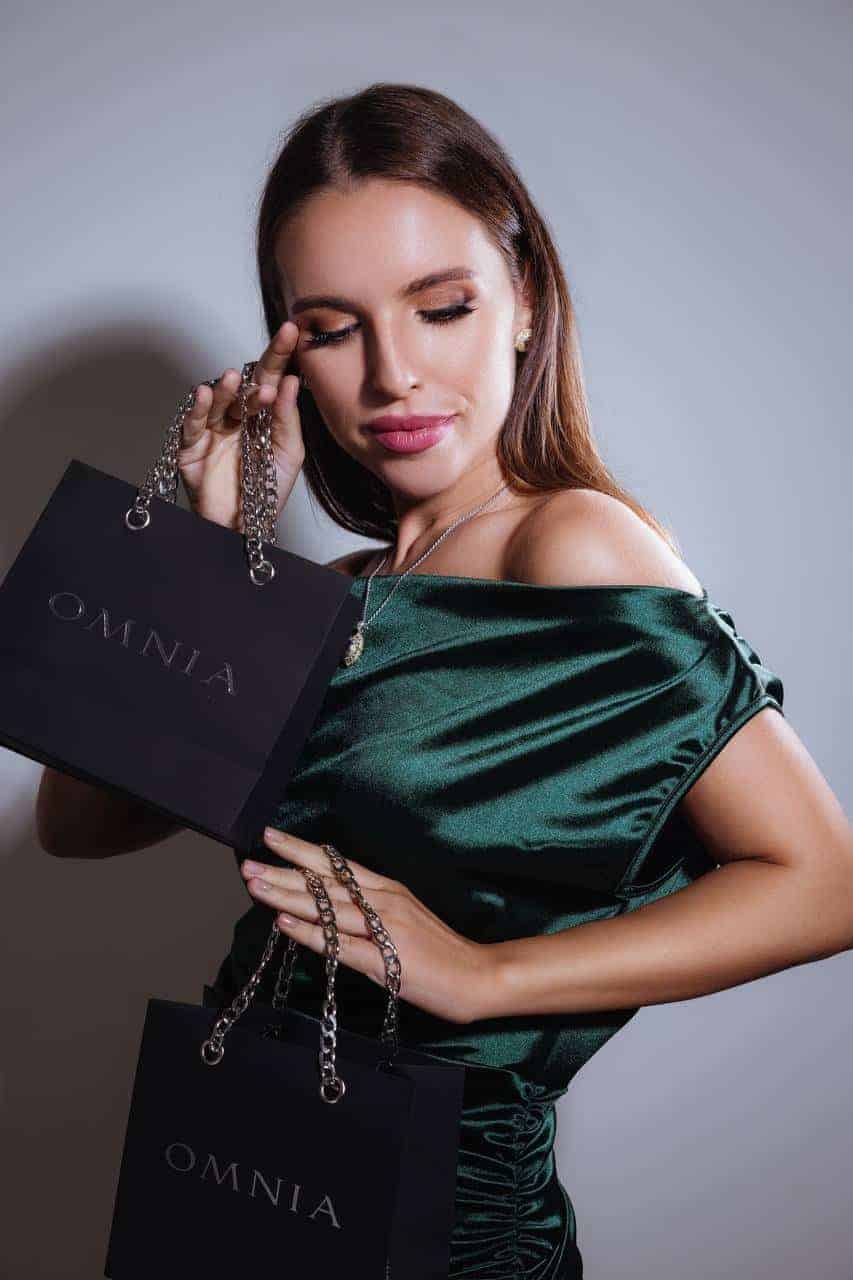 Omnia Maliya Purple Earrings in 92.5 Silver High Quality Simulated Diamonds - OMNIASTORES UAE