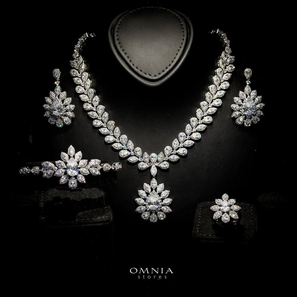 Omnia Lareen White - OMNIASTORES UAE
