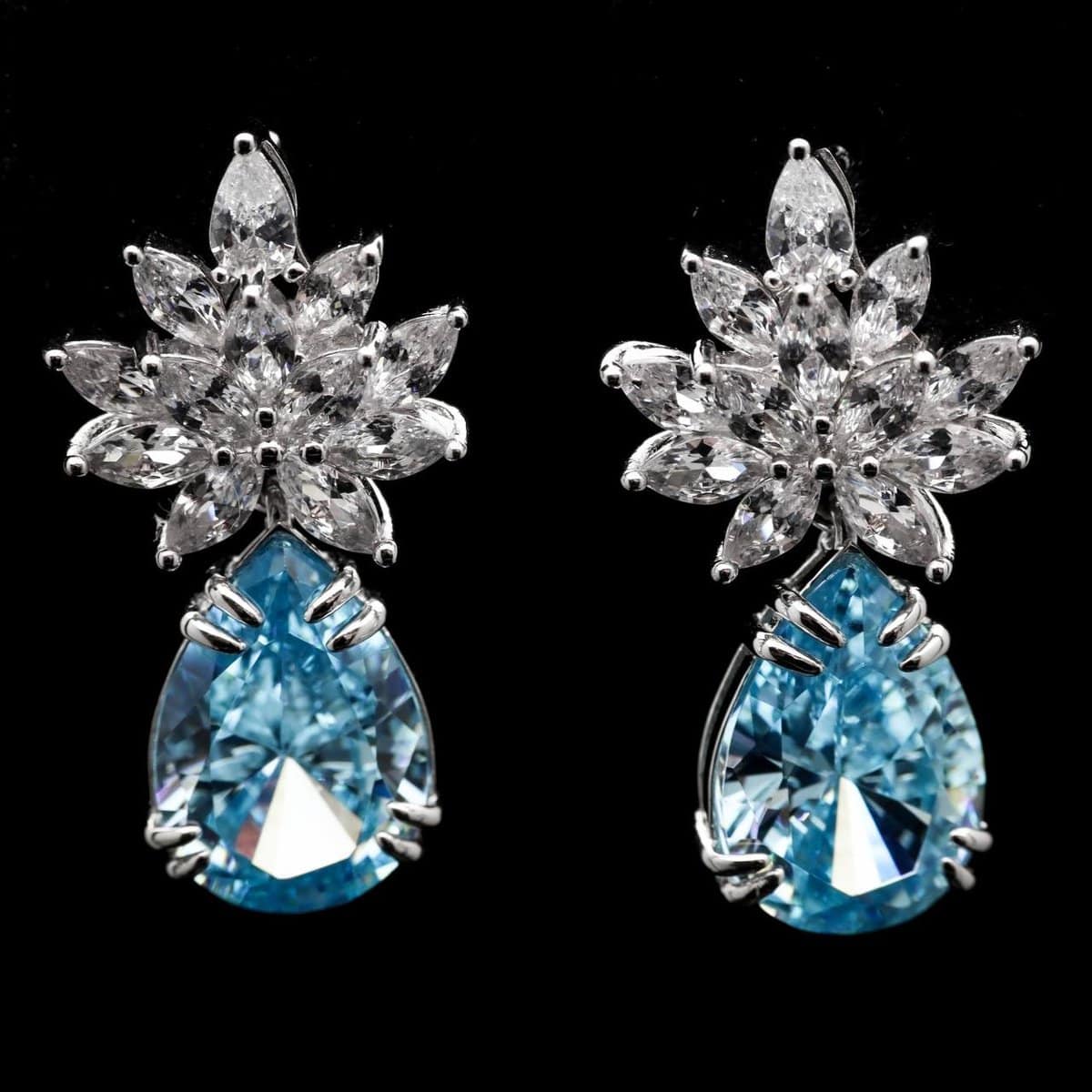Omnia Cidra Sky Blue Earrings In 92.5 Silver High Quality Simulated diamonds - OMNIASTORES UAE