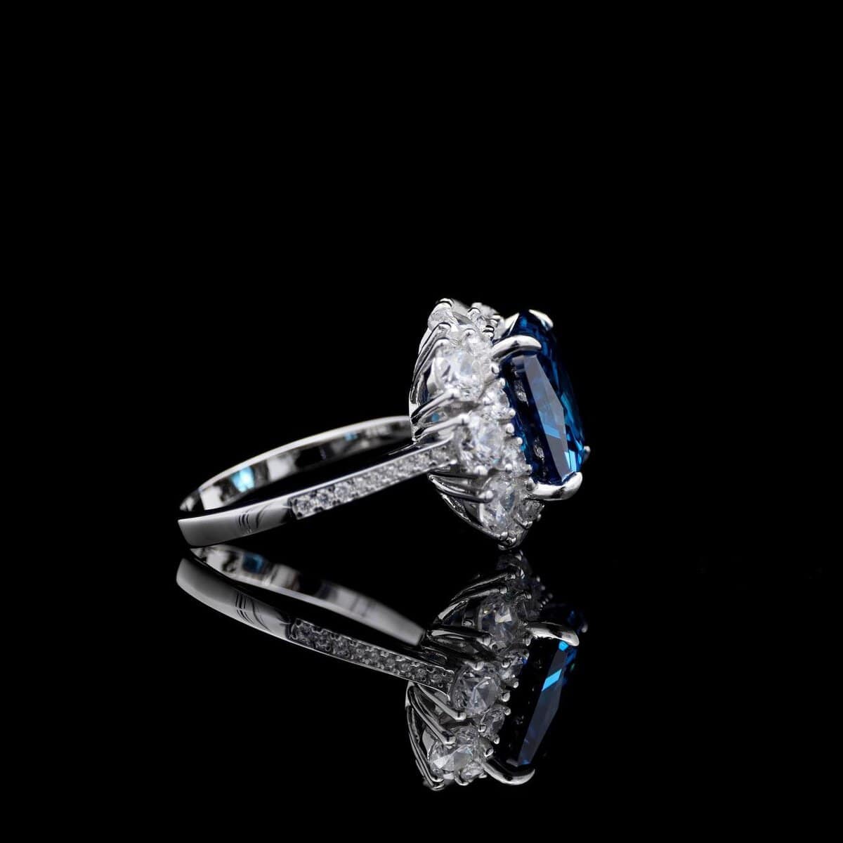Omnia Jovie Royal Blue Princess Cut Statement Ring in 92.5 Silver with High-Quality Simulated Diamonds - OMNIASTORES UAE