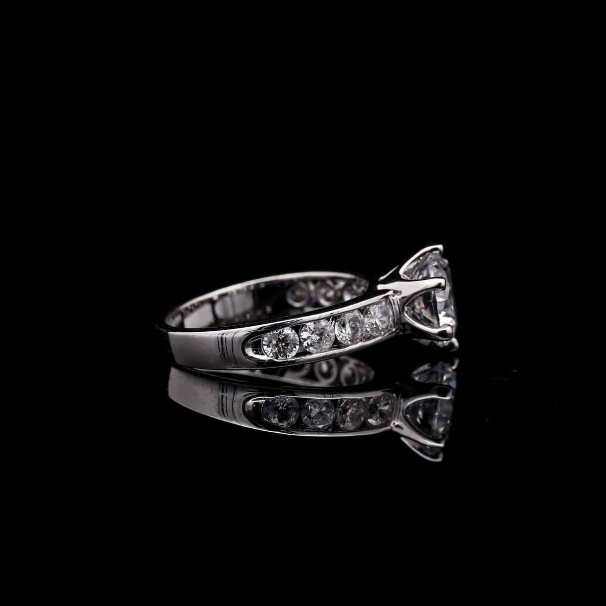 Omnia Layla White Solitaire Ring in 92.5 Silver with High-Quality Simulated Diamonds - OMNIASTORES UAE