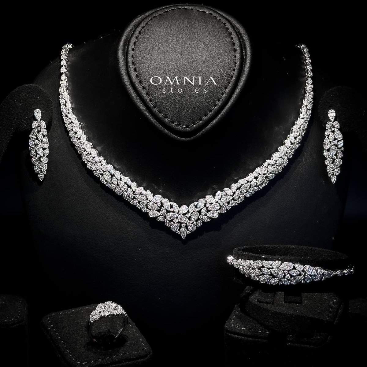 Omnia Alina White Bridal Full Set in High Quality Zircon Stone Rhodium Plated - OMNIASTORES UAE