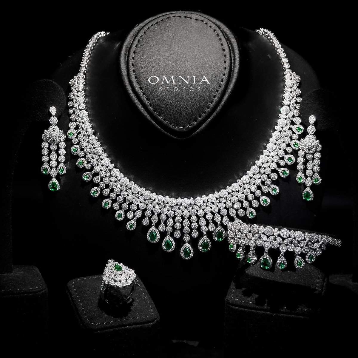 Omnia Daisy Green Bridal Full Set in High Quality Zircon Stone in Rhodium Plated - OMNIASTORES UAE