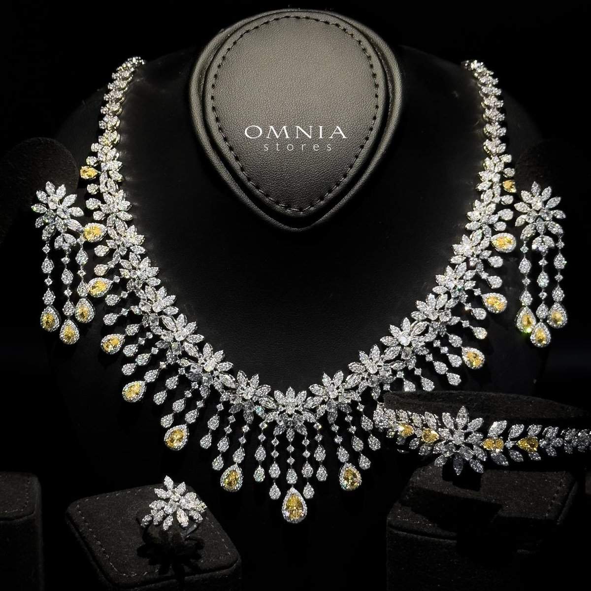 Omnia Anoud Yellow Bridal Full Set with Sparkling Zircon Stones in High-Quality Rhodium Plated Finish - OMNIASTORES UAE