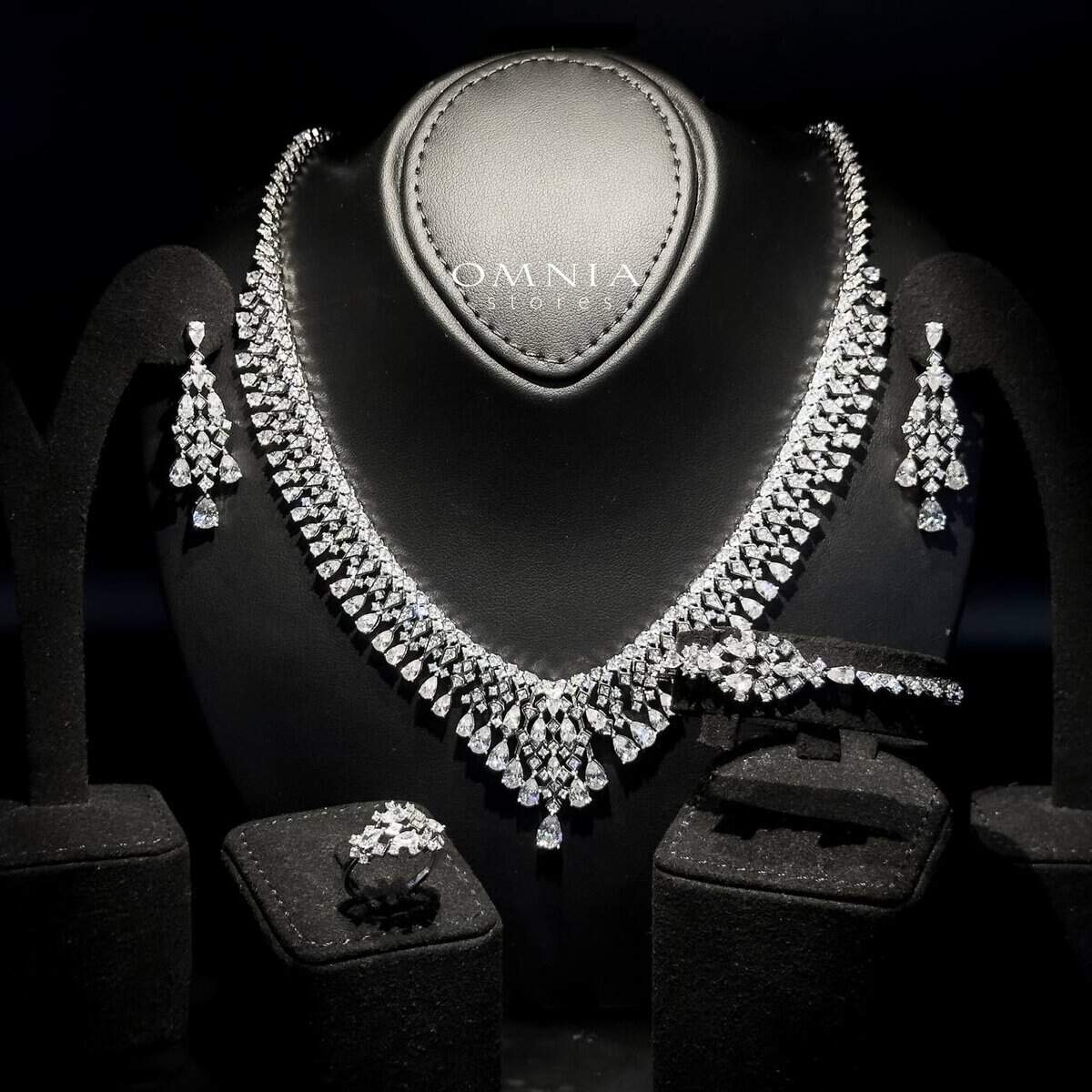 Omnia Melora White Zircon Bridal Full Set - OMNIASTORES UAE