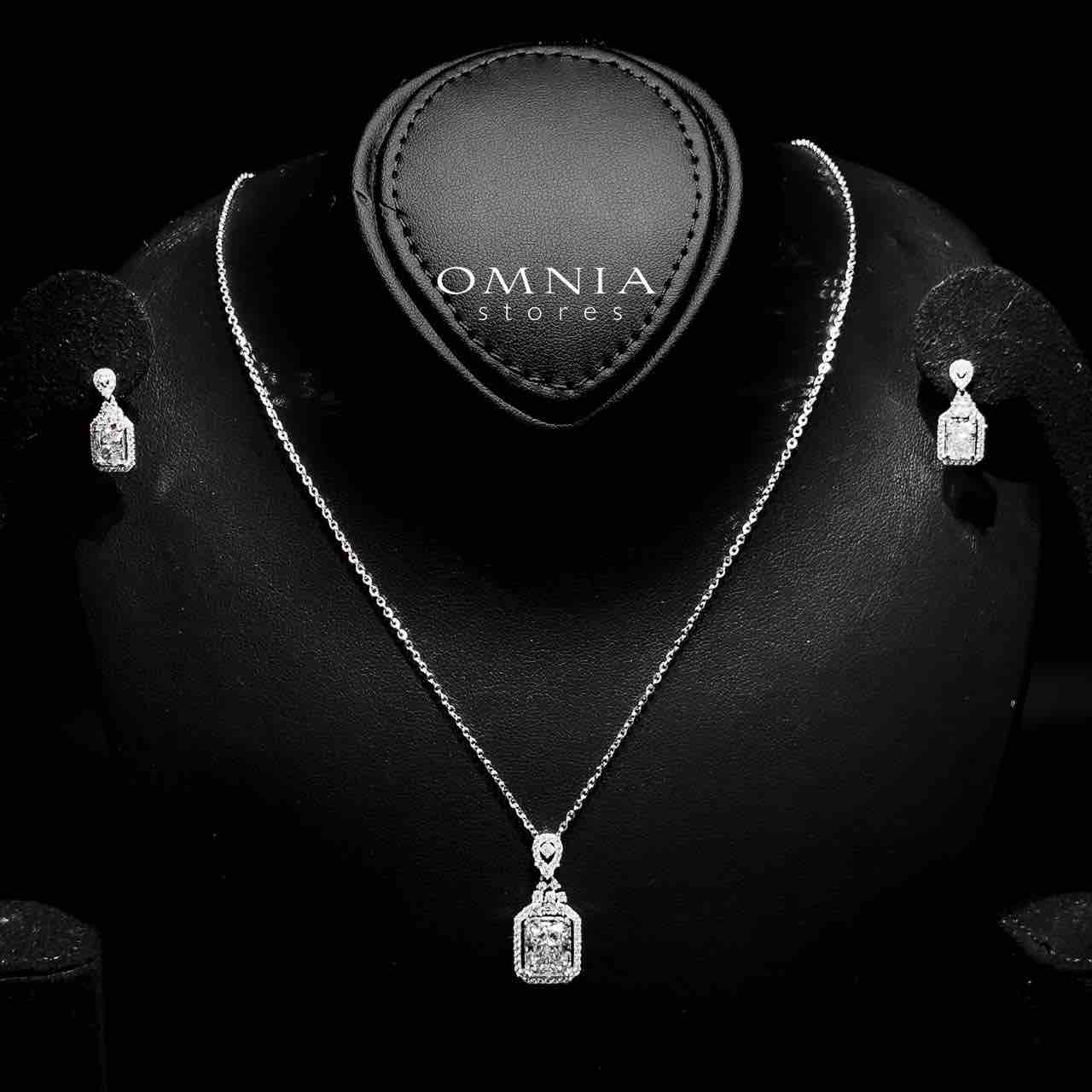 Omnia Bahar White Pendant Necklace And Earrings Set in 92.5 Silver with High-Quality Ice Cut Stones