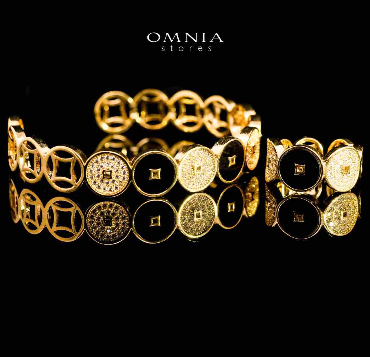 Omnia Golden Cuff With Bracelet and Ring with Black Oval Design In Rhodium Plated