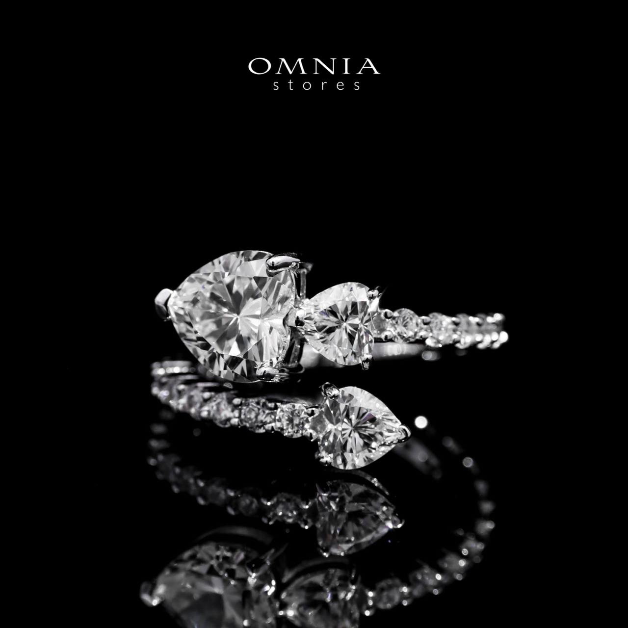 Happy White Ring in 925 Silver with High-Quality Simulated Diamonds - OMNIASTORES UAE