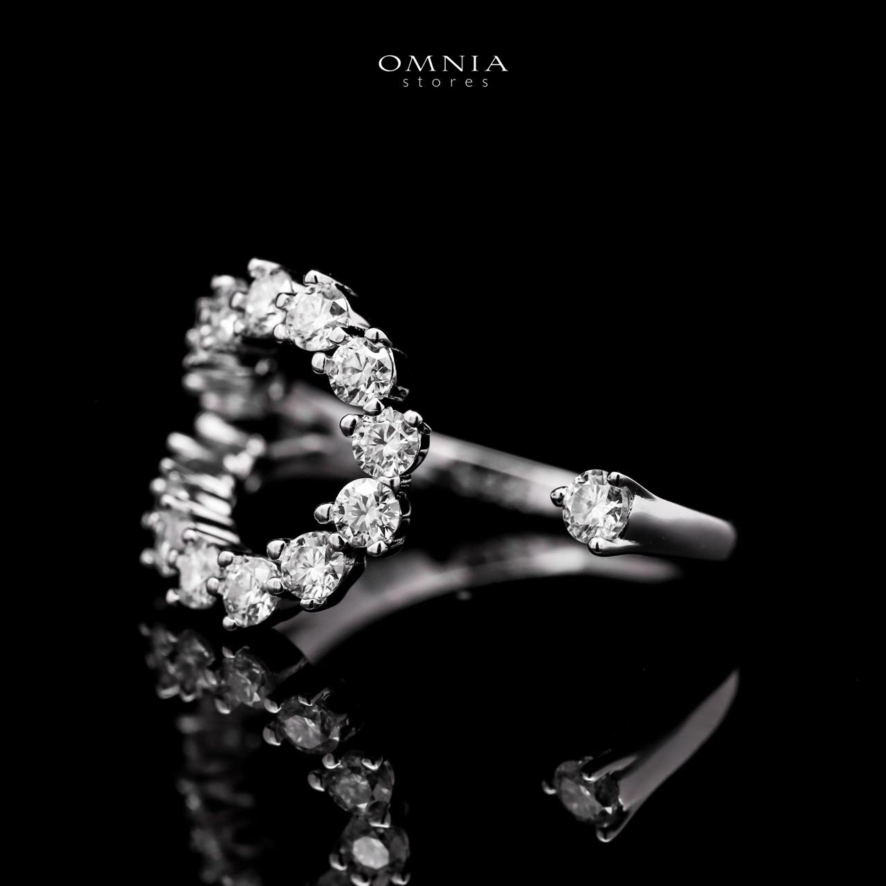 Omnia Solara White Ring 925 Silver in High Quality White Moissanite Stone - OMNIASTORES UAE