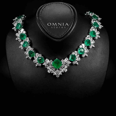 Omnia Jina Necklace 925 Silver in High Quality Green Synthetic Stones