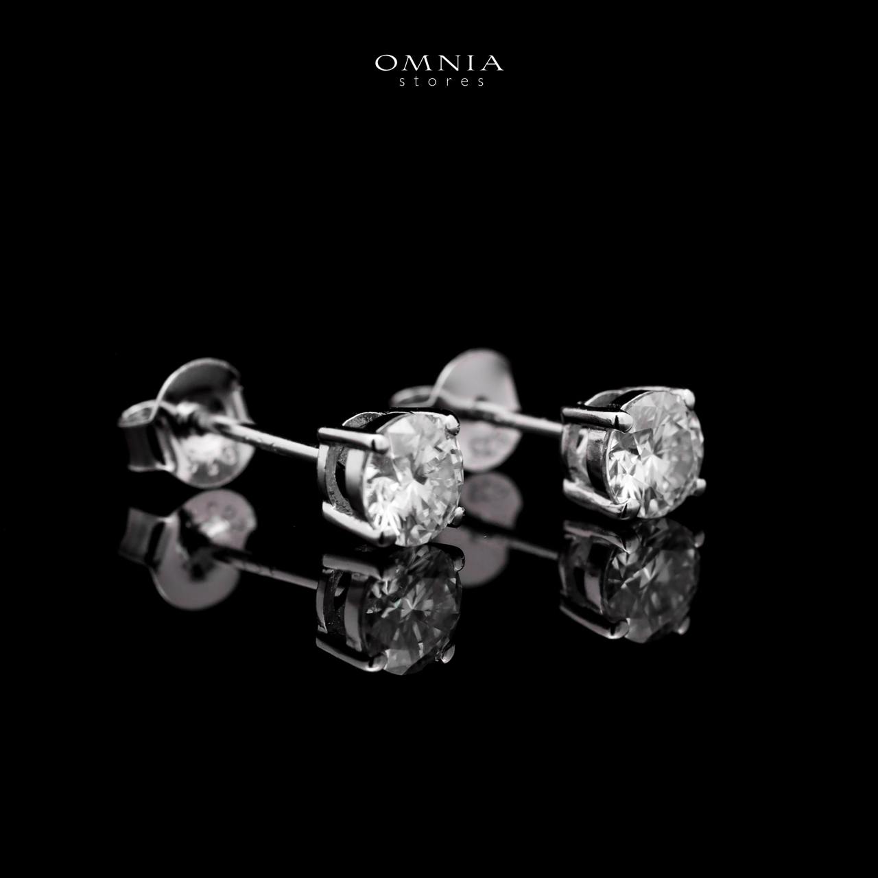 Omnia Khitam Silver Classic Stud Earrings 925 Silver in GRA Certifited High Quality White Moissanite Stones - OMNIASTORES UAE