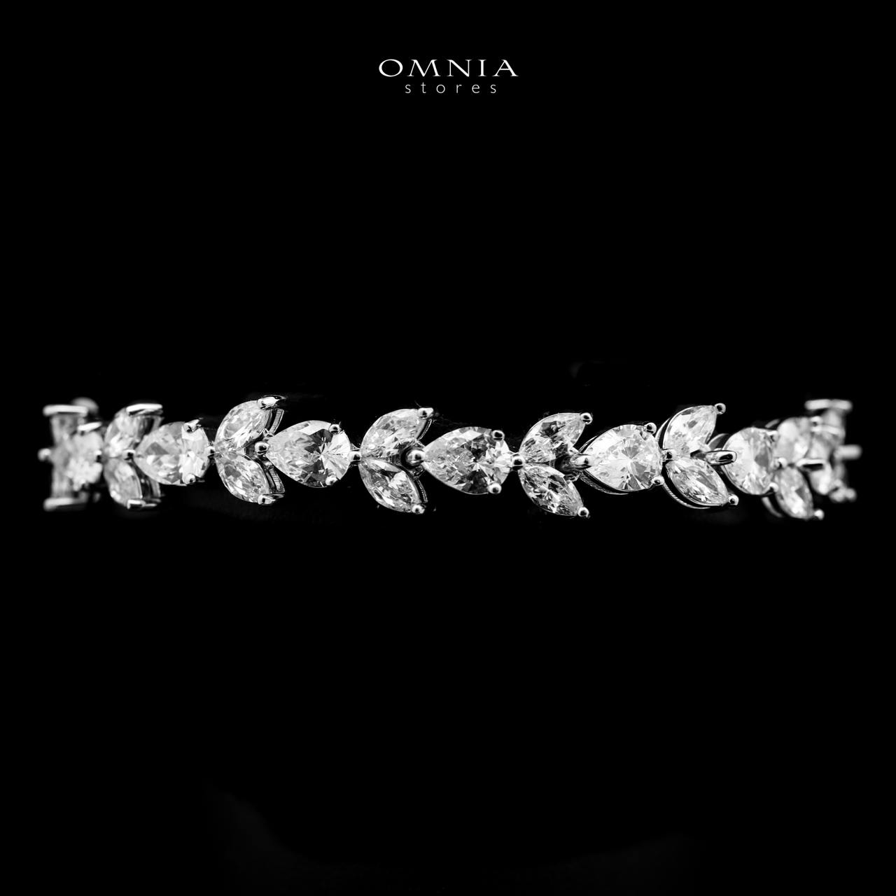 Omnia Farhah Silver Bracelet in 925 Silver with High-Quality White Simulated Diamonds - OMNIASTORES UAE