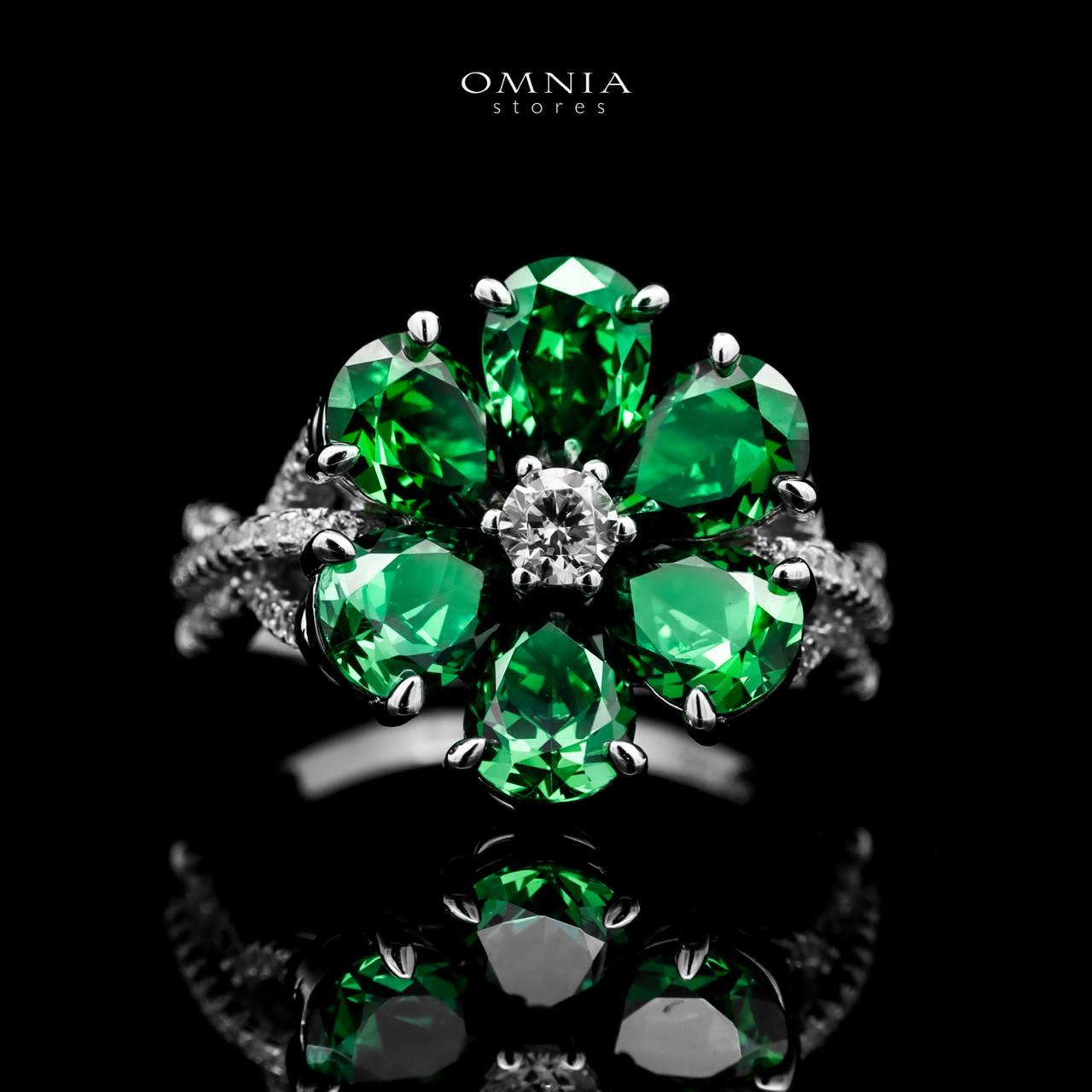 Omnia Chafia Silver 0.75 Carat Ring 925 Silver High Quality Green Simulated Diamond Stones - OMNIASTORES UAE