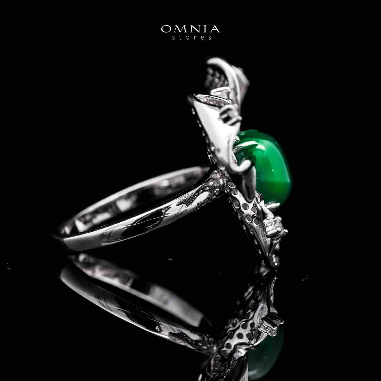 Omnia Dana Butterfly Ring in 92.5 Silver High Quality Simulated Diamonds - OMNIASTORES UAE