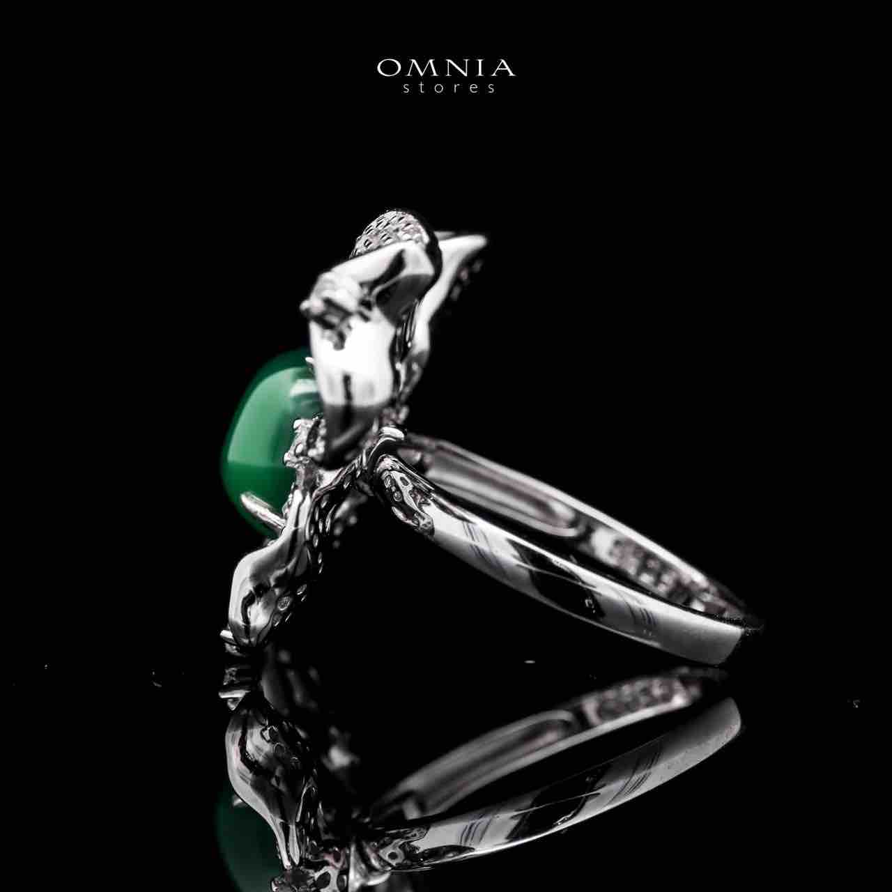 Omnia Dana Butterfly Ring in 92.5 Silver High Quality Simulated Diamonds - OMNIASTORES UAE