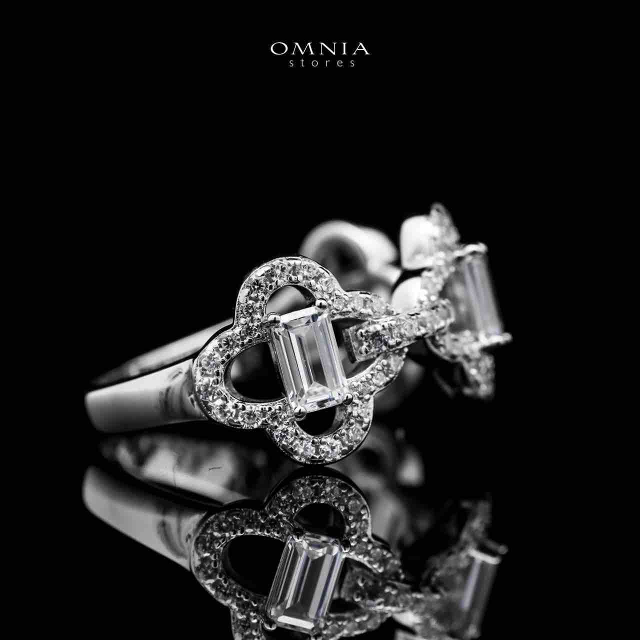Omnia Amna White Ring in 92.5 Silver High Quality Simulated diamonds - OMNIASTORES UAE