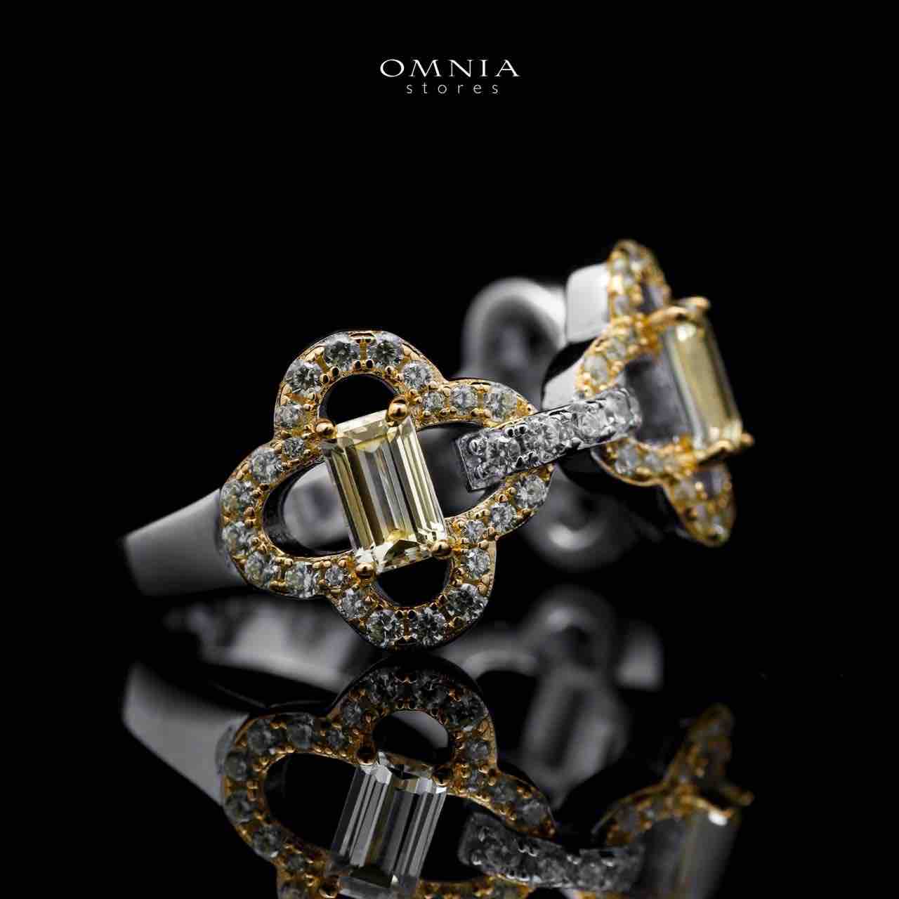 Omnia Amna Gold and White Ring in 92.5 Silver High Quality Simulated diamonds - OMNIASTORES UAE