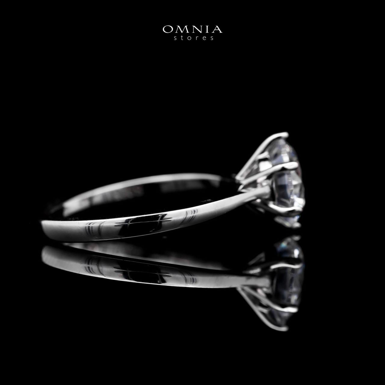Omnia Omaira Classic Ring in 92.5 Silver with High Quality Iced Cut Stone - OMNIASTORES UAE