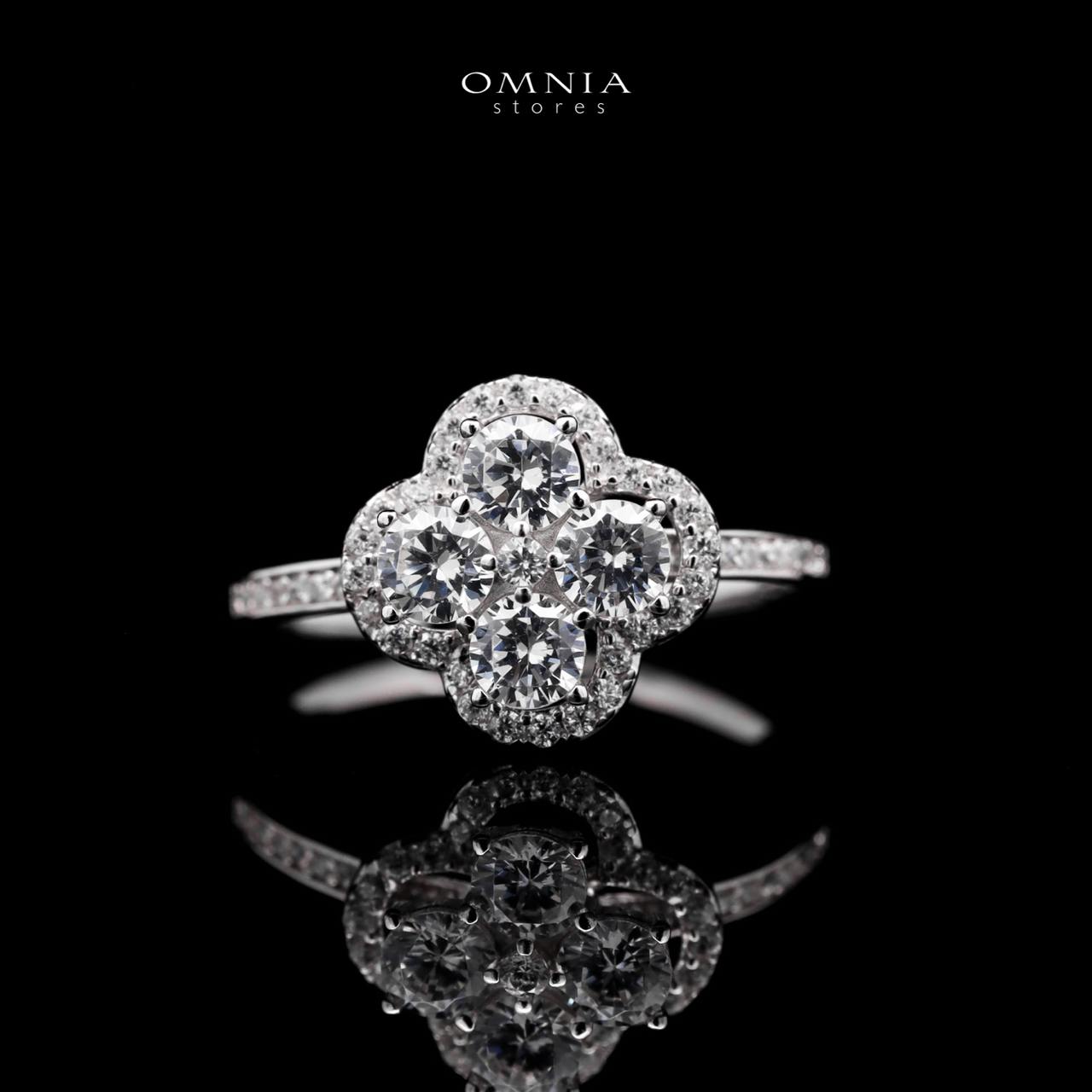 Omnia Horreya Floral Ring in 92.5 Silver With High Quality Iced Cut Stone - OMNIASTORES UAE