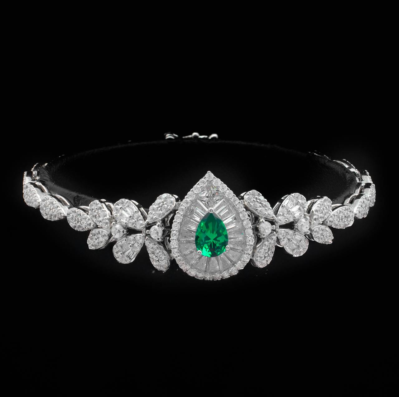 Omnia Sophia Green Teardrop Bridal Full Set in 925 Silver with High Quality Simulated Diamonds - OMNIASTORES UAE
